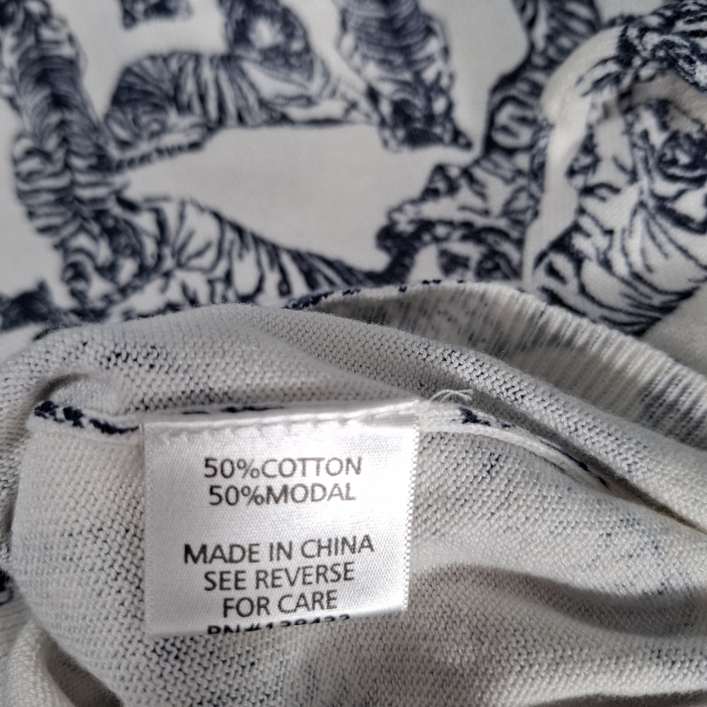 ModCloth Sweater Womens S Cream Blue Tiger Print 3/4 Sleeve Modal Blend Knit - Picture 6 of 10
